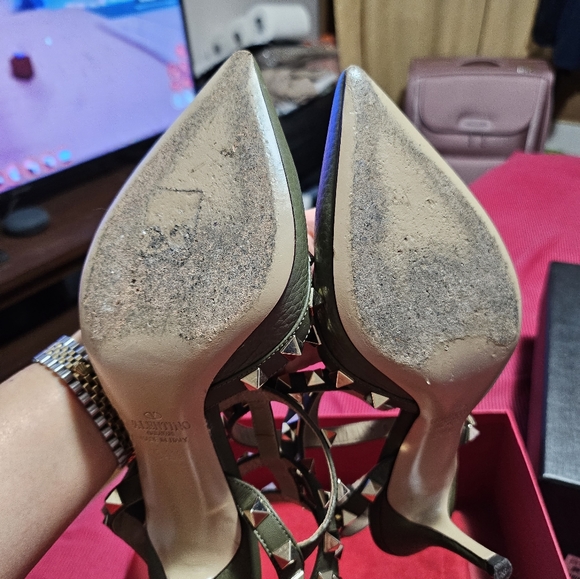 Valention Rockstud Caged Pump - Picture 5 of 5